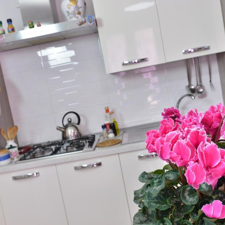 IzzHome Regina Margherita - Appartamento - Piano Terra - 1