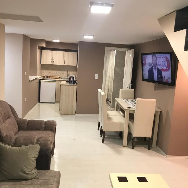 Apartman Centar 1 - Apartment - 11