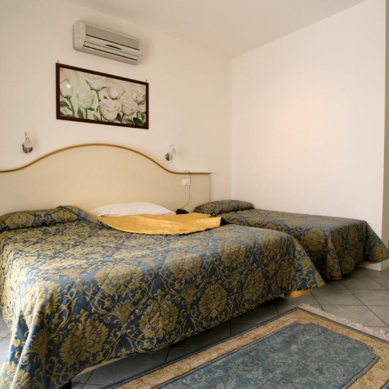 Hotel Elpiro - Camera Tripla Superior con Vista Mare - 4