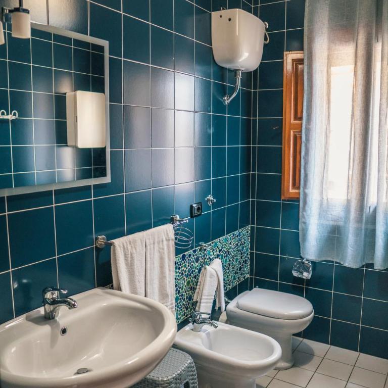 Villa La Lumia B&B Suites & Apartments - Camera Tripla Deluxe - 9