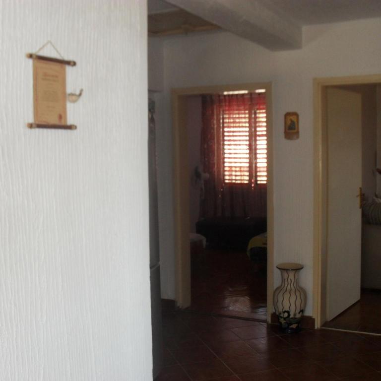 Apartment Batricevic - Apartman s 3 Spavaće Sobe, Balkonom i Pogledom na More - 7