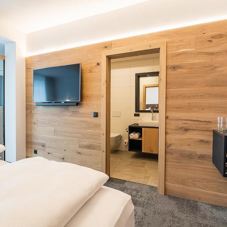 Arthur's Hotel und Apartments am Achensee - Doppelzimmer mit Infrarotkabine - 9