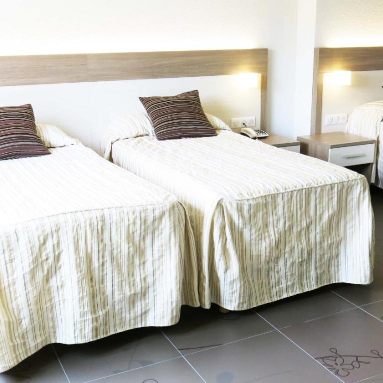 Hôtel La Source - Chambre Triple - 3