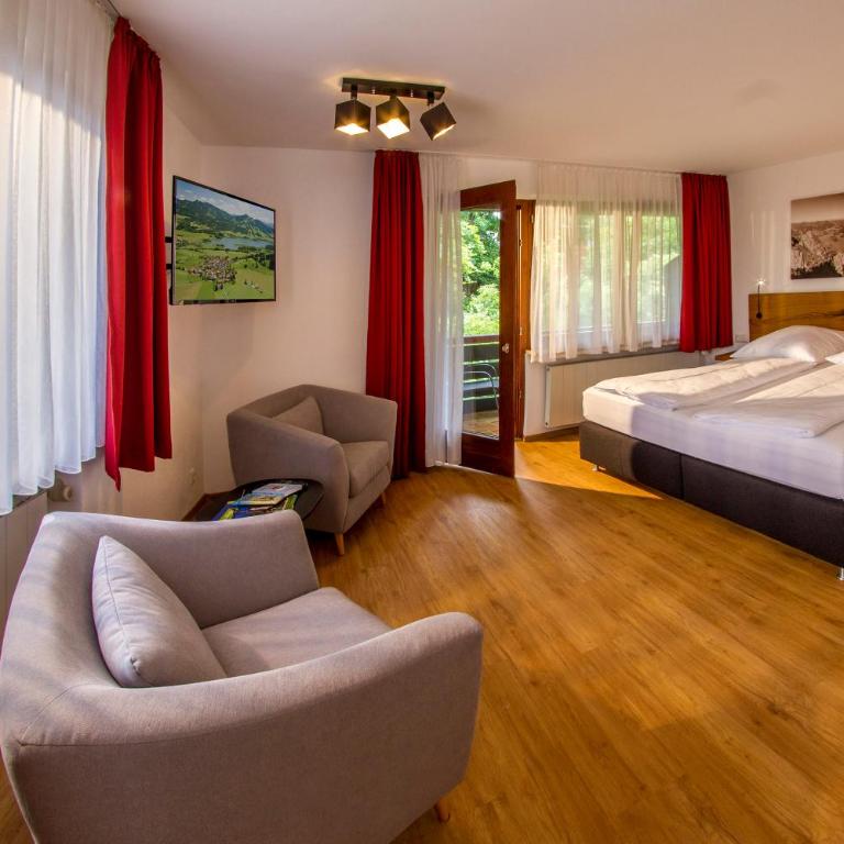 Appartement-Hotel-Allgayer - Doppelzimmer mit Balkon - 1