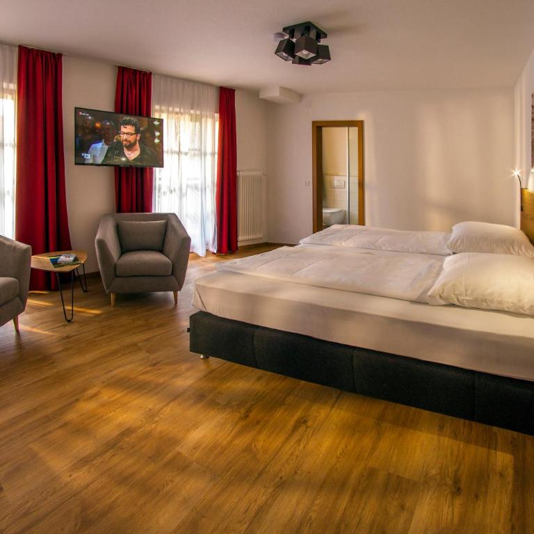 Appartement-Hotel-Allgayer - Doppelzimmer mit Balkon - 6