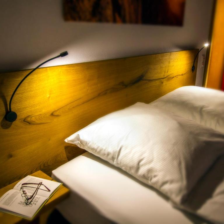 Appartement-Hotel-Allgayer - Doppelzimmer mit Balkon - 7