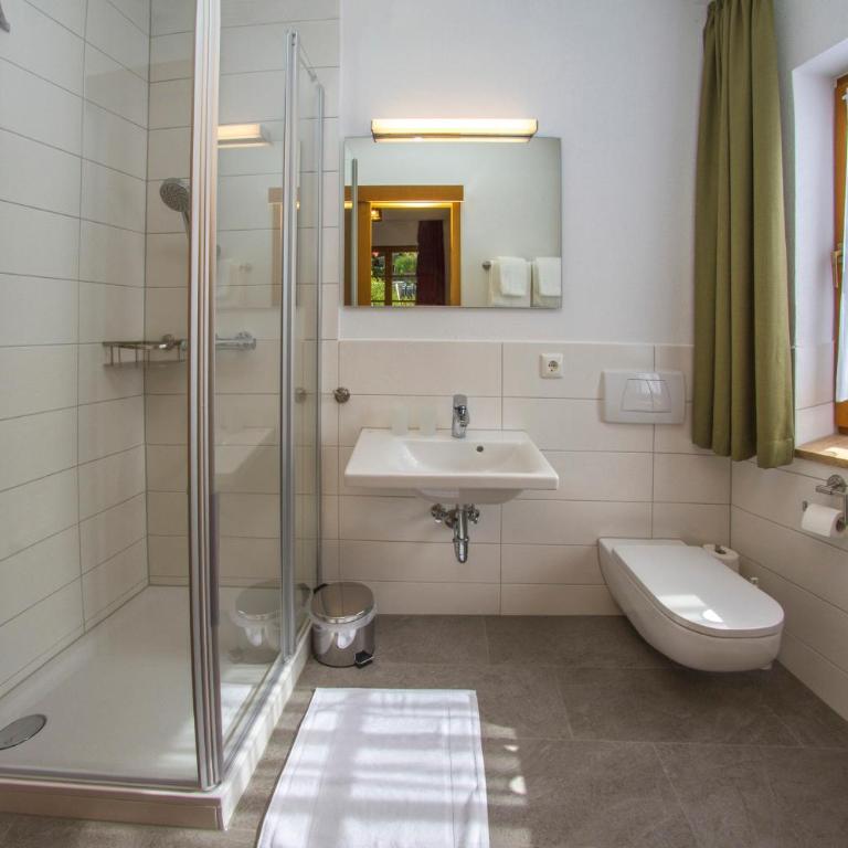 Appartement-Hotel-Allgayer - Doppelzimmer mit Balkon - 4