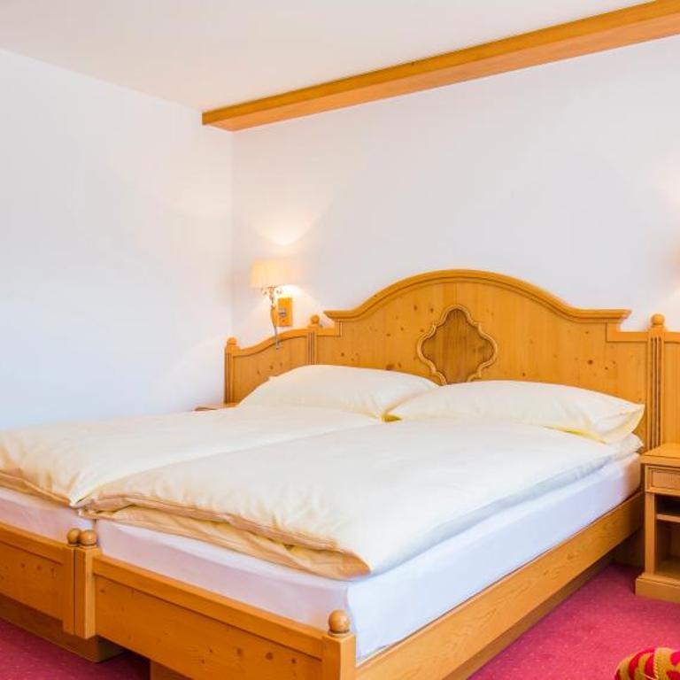 Hotel Excelsior - Deluxe Doppelzimmer mit Balkon und Blick auf das Matterhorn - 6