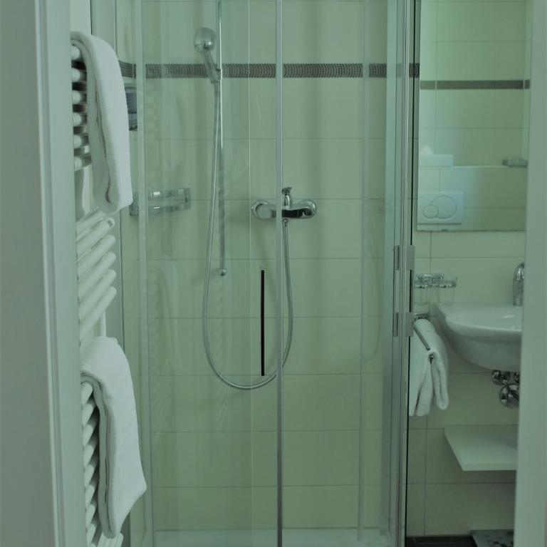 Hotel Excelsior - Standard Doppel- oder Zweibettzimmer - 3