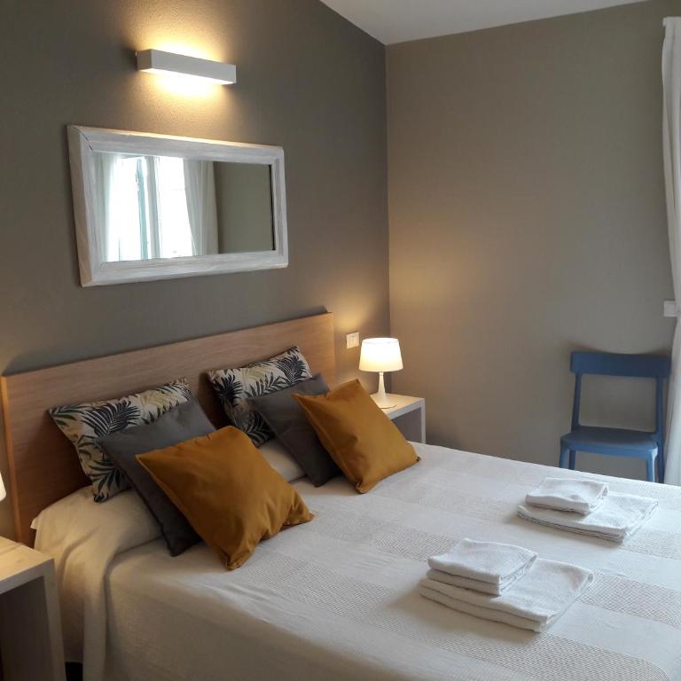 Santa Marta Rooms - Vernazza - Two-Bedroom Suite with Terrace - 3