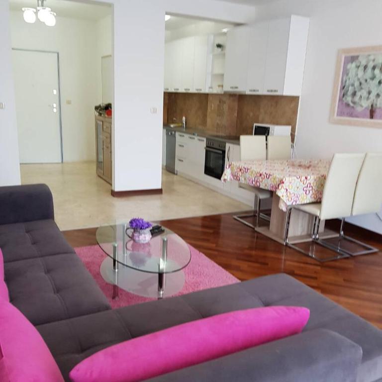 Luxury Apartments Trend - Apartman sa 2 Spavaće Sobe i Pogledom na More - 1