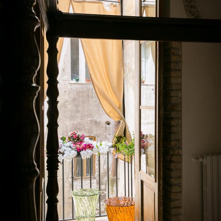 Nerva Accommodation Cavour - Camera Matrimoniale Deluxe con Vasca - 4