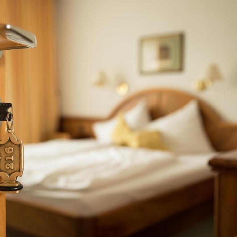 Hotel Kanz - Doppelzimmer mit Balkon - 17