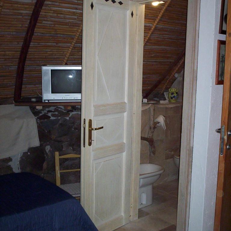 Ovile Juanne Loddo - Camera Matrimoniale/Doppia con Letti Singoli con Bagno - 5
