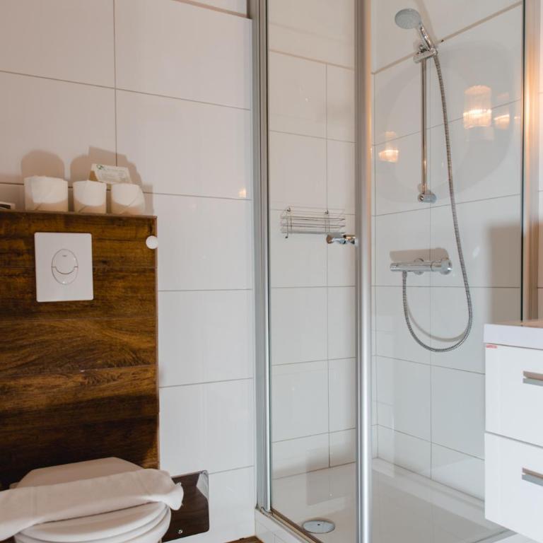 Hotel Kanz - Doppelzimmer mit Balkon - 16
