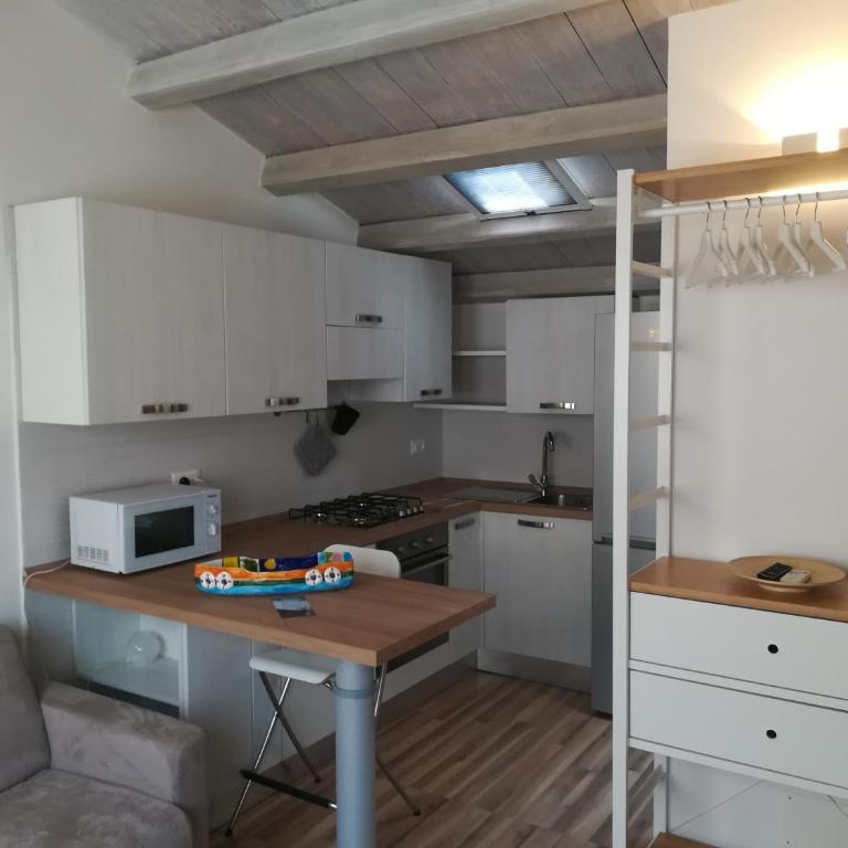 Residence Mareluna - Monolocale con Divano-Letto - 4