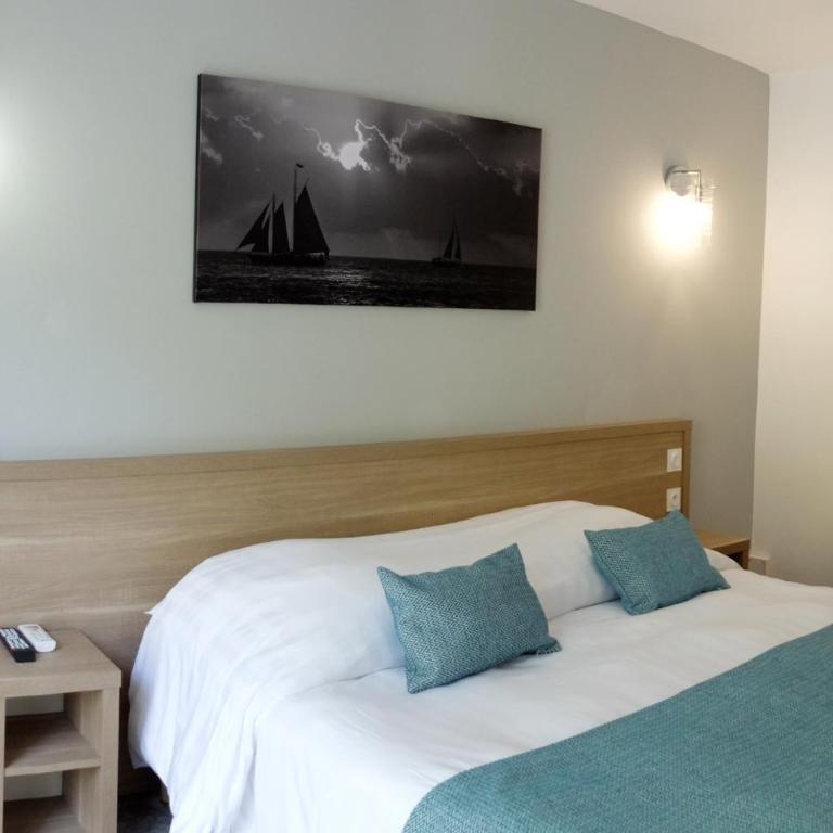 Hotel La Voile - Chambre Double Supérieure avec Terrasse - Vue Partielle sur Mer - 2