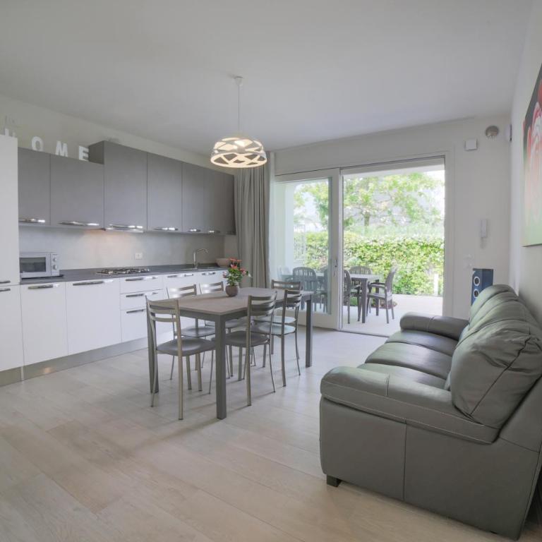 Domus Fiorita - Appartamento con 2 Camere da Letto - 19