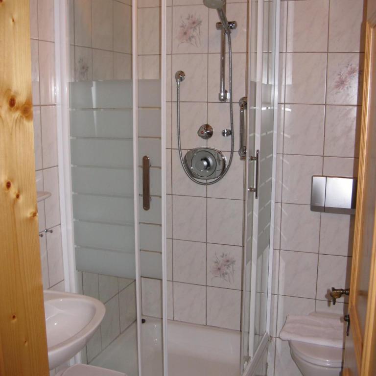 Haus Pfarrkirchner - Apartment mit 2 Schlafzimmern und Balkon - 4