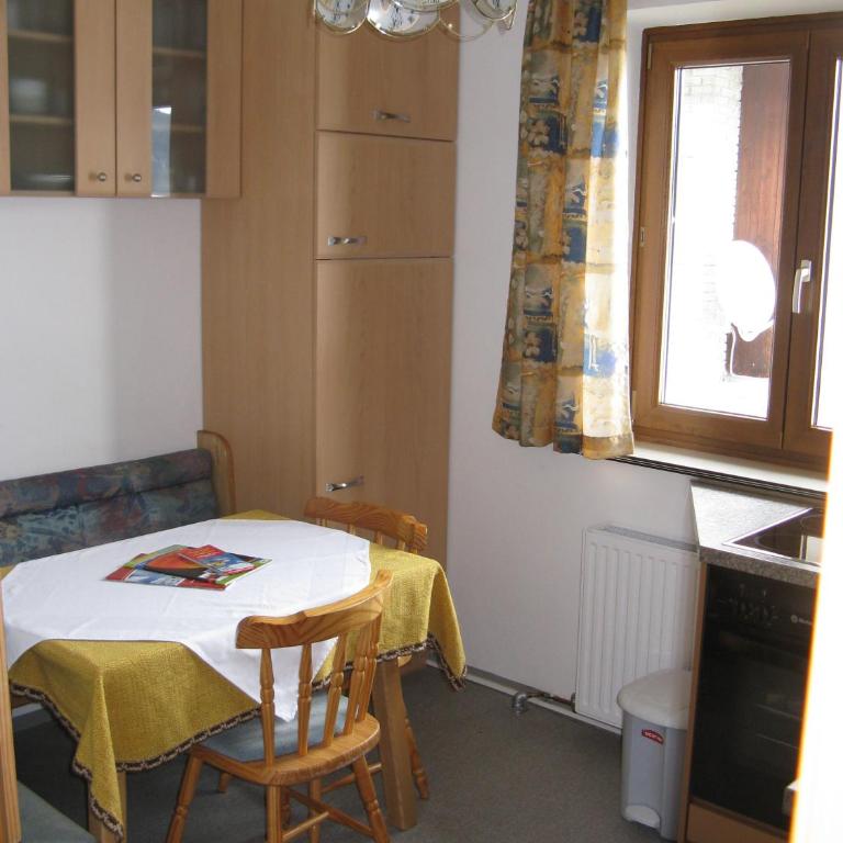 Haus Pfarrkirchner - Apartment mit 2 Schlafzimmern und Balkon - 5