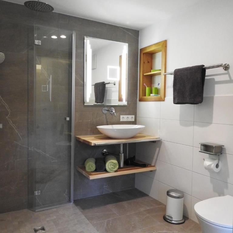 Leos Alpenblume inklusive Sommer Bergbahnticket - Apartment mit 2 Schlafzimmern - 11