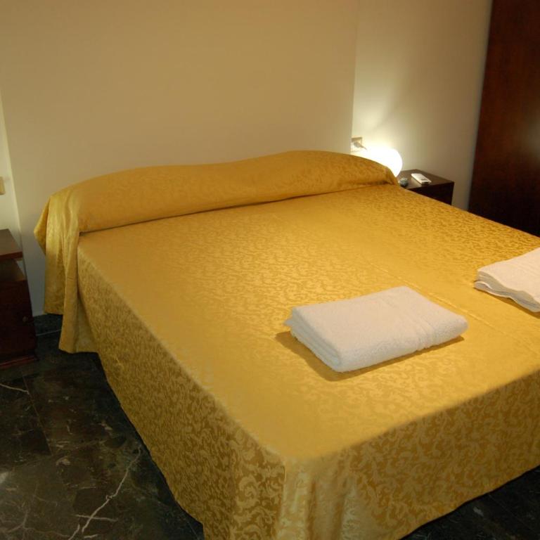 Manzoni Suite - Double Room with Private Bathroom - 4