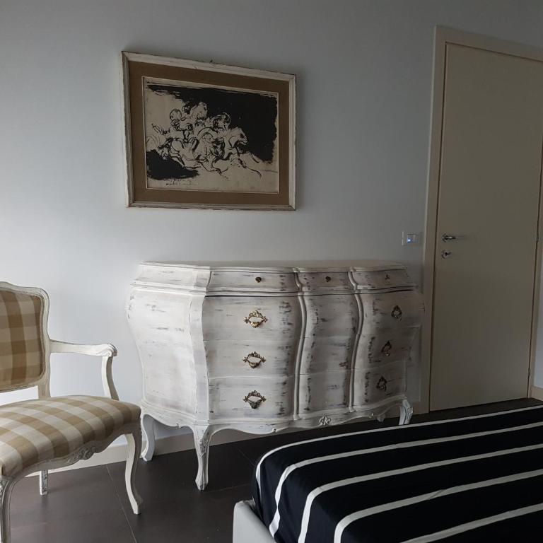Casa Savoia - Appartamento con 1 Camera da Letto, Terrazza e Vista Lago - 2