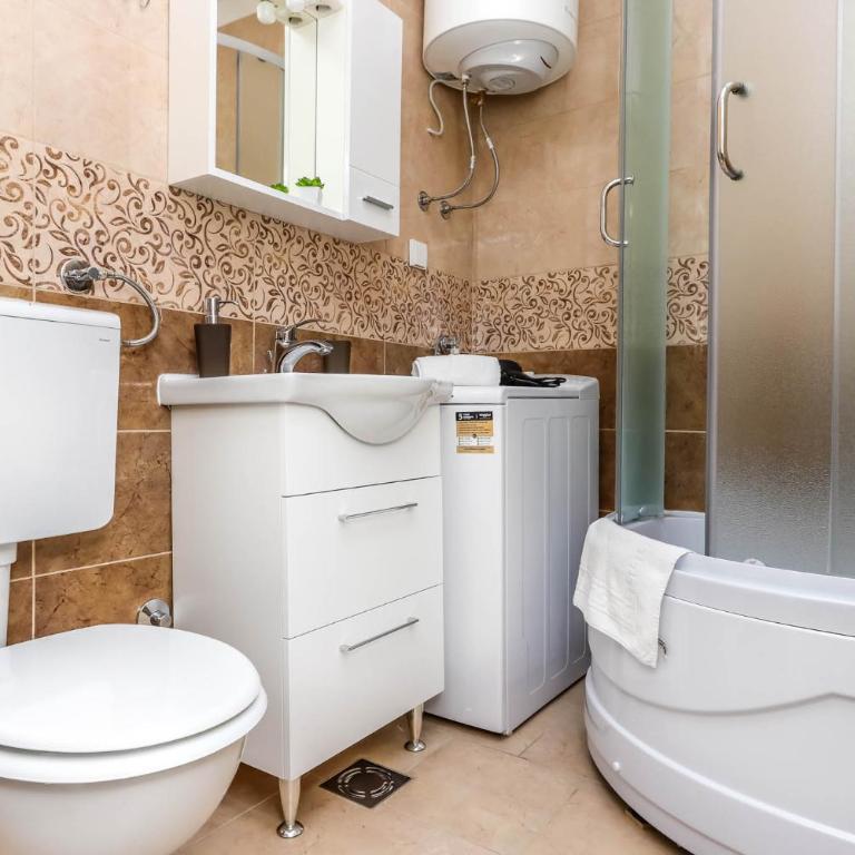 Apartment Little Paradise - In the city center - Apartman - 8