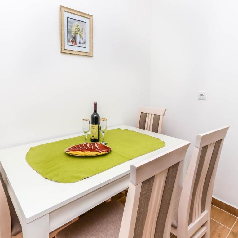 Apartment Little Paradise - In the city center - Apartman - 5