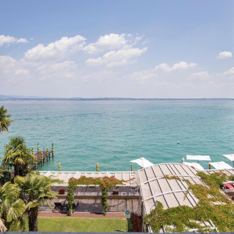 Grand Hotel Terme Sirmione - Junior Suite con Balcone e Vista Lago - 1