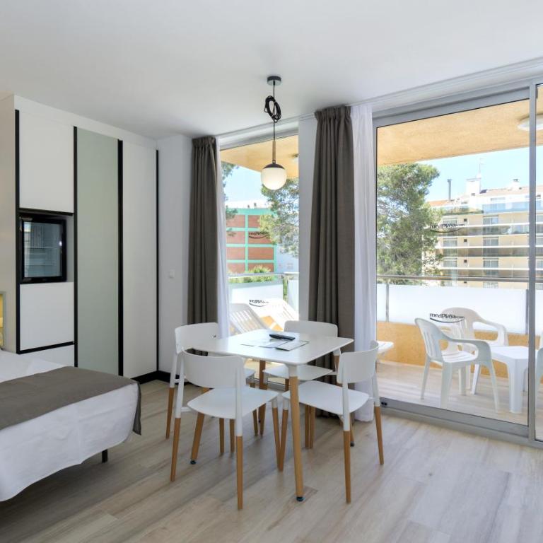 Medplaya Hotel Calypso - Habitación Familiar Superior (2 adultos + 2 niños) - 9