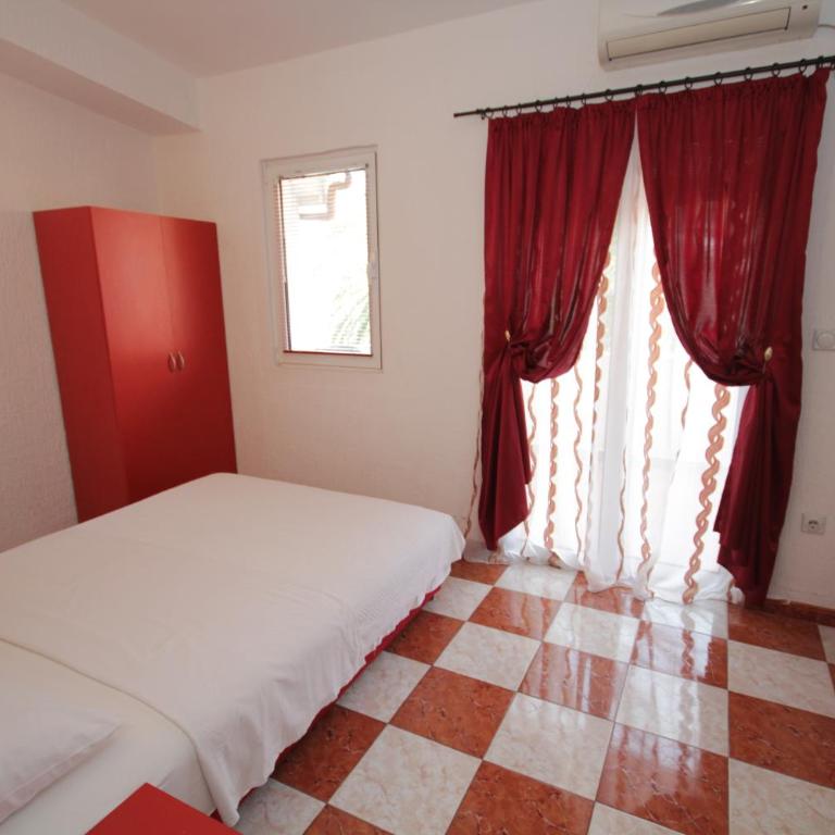 Apartments Kruna Jovanović - Apartman sa 1 Spavaćom Sobom i Balkonom (2 Odrasle Osobe + 2 Deteta) - 2