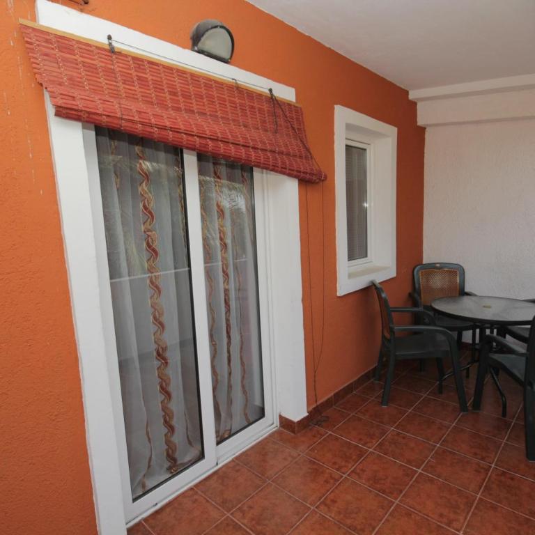 Apartments Kruna Jovanović - Apartman sa 1 Spavaćom Sobom i Balkonom (2 Odrasle Osobe + 2 Deteta) - 8