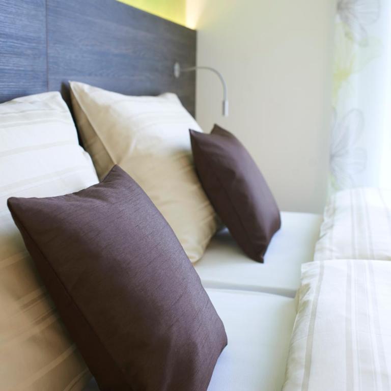 eee Hotel Traun - Standard Doppelzimmer - 19