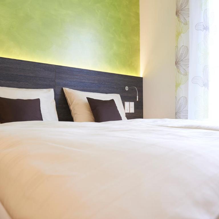 eee Hotel Traun - Standard Doppelzimmer - 22