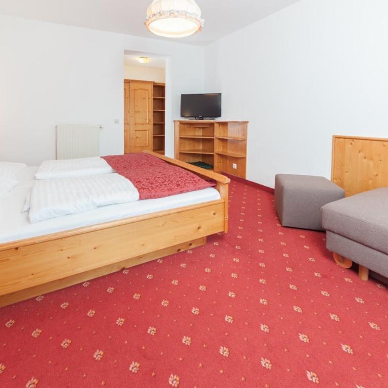 Pension Oberjörg - Deluxe Doppelzimmer mit Balkon - 9