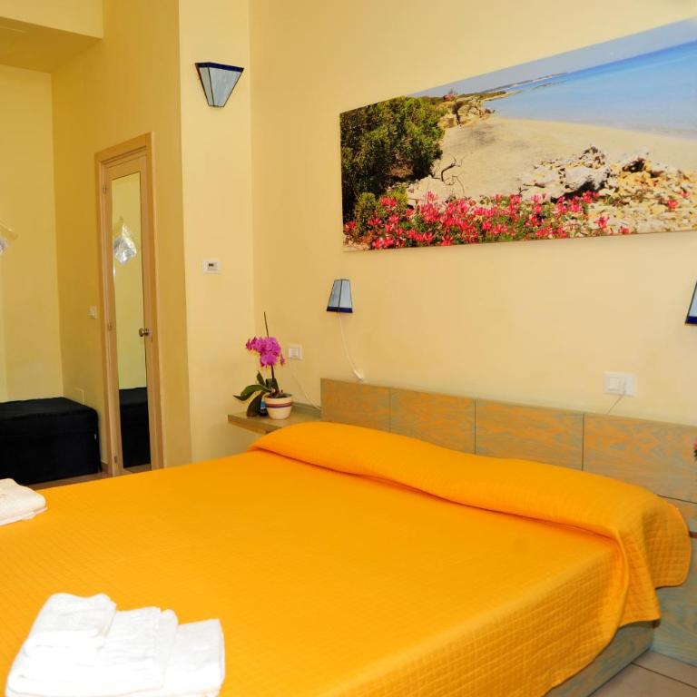 Cala Dei Normanni - Camere sul Lungomare - Camera Matrimoniale/Doppia con Letti Singoli con Angolo Cottura - 10