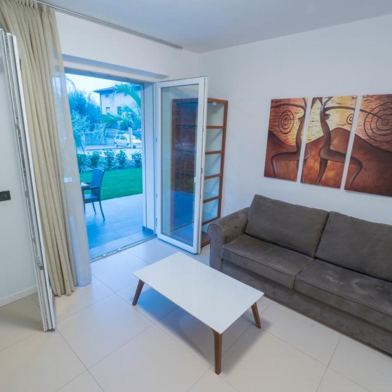 GARDA LIVING APARTMENTS Riva del Garda - Appartamento con Vista Giardino - 11