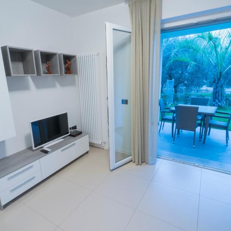 GARDA LIVING APARTMENTS Riva del Garda - Appartamento con Vista Giardino - 15