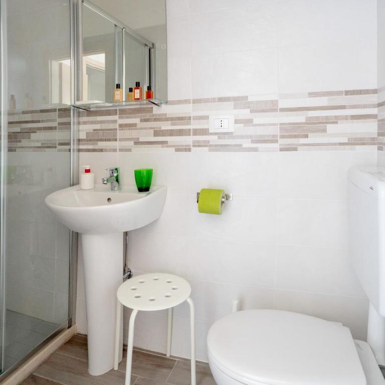 Rimini Youth Apartment - Camera Matrimoniale - 9