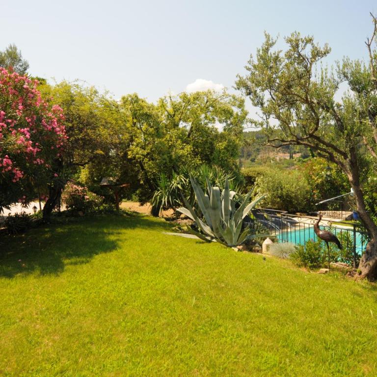 Villa Oïa - Chambre Double - Vue sur Piscine - 12
