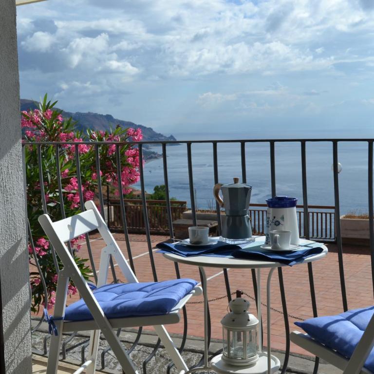 Charming Place 2 Taormina - Appartamento - 12