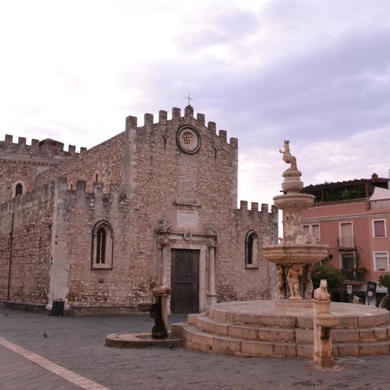 Charming Place 2 Taormina - Appartamento - 19