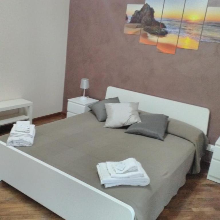 Antico Mercato - Double Room with Balcony (2 Adults + 1 Child) - 1