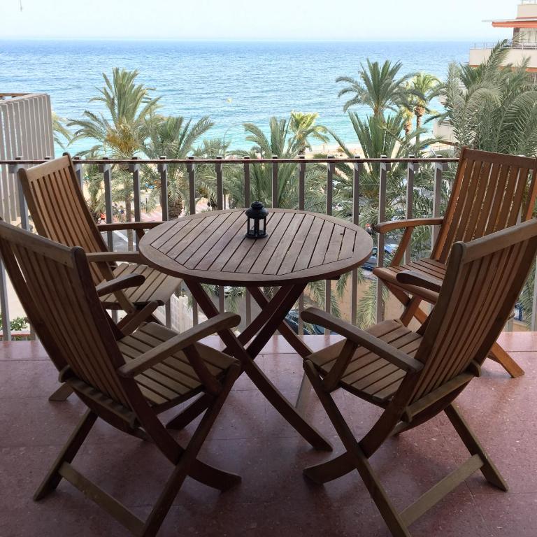 APARTAMENTO CON VISTAS AL MAR. PRIMERA LINEA DE PLAYA. - Apartamento con terraza - 19