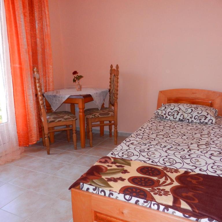 Guest house Villa Leonardo - Quadruple Room with Balcony - 3