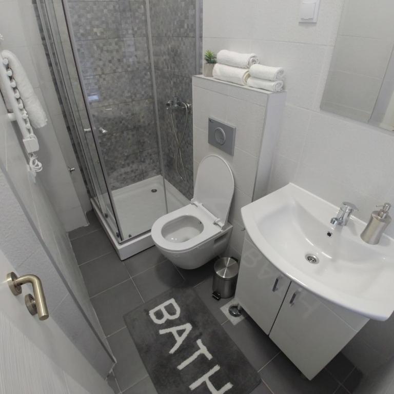 Apartments Sari - One-Bedroom Apartment - 9