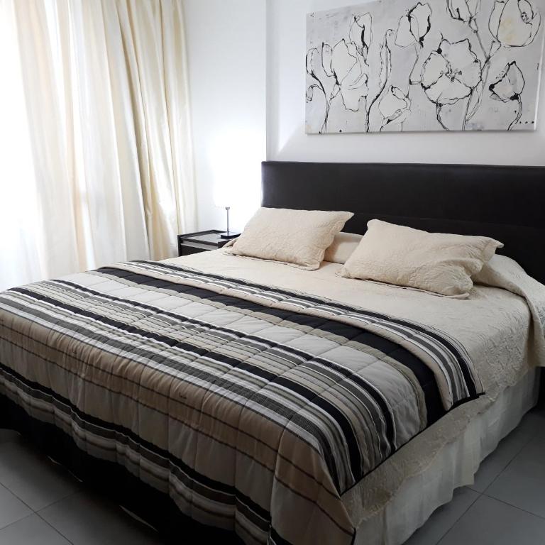 Apartamentos CR - Apartment with Balcony - 9