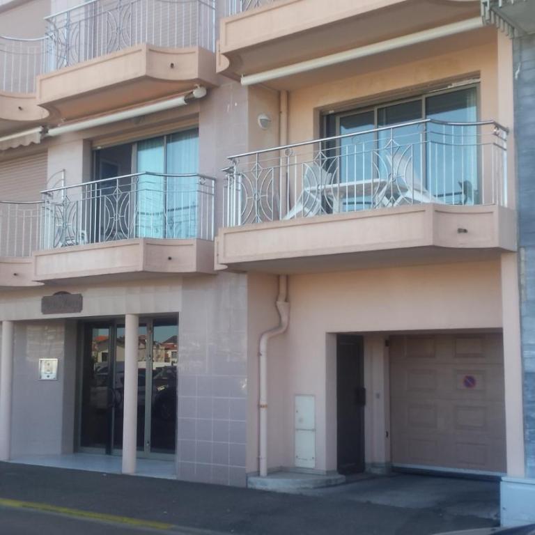 Cassiopée II Appt Classé 3 étoiles 2 chambres terrasse garage - Apartment - 3
