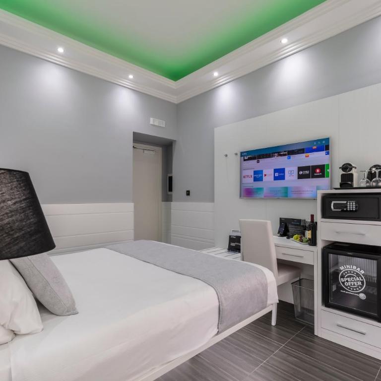 THE ONE Boutique Hotel & Private SPA Roma - Deluxe Double Room - 16